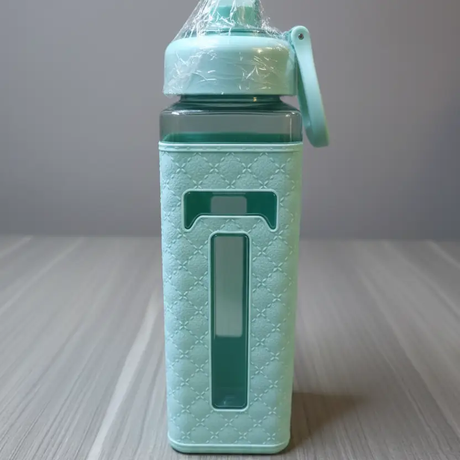 Water Bottle With Quilted Protective Sleeve Kitchen & Dining Water Bottles