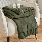 Knitted Throw Blanket 130x160cm Made of Soft Acrylic Fibers – Cozy & Stylish Home Decor