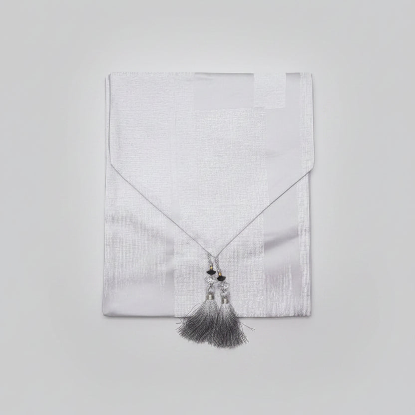 Light Grey Jacquard Table Runner Table runner Table Runners