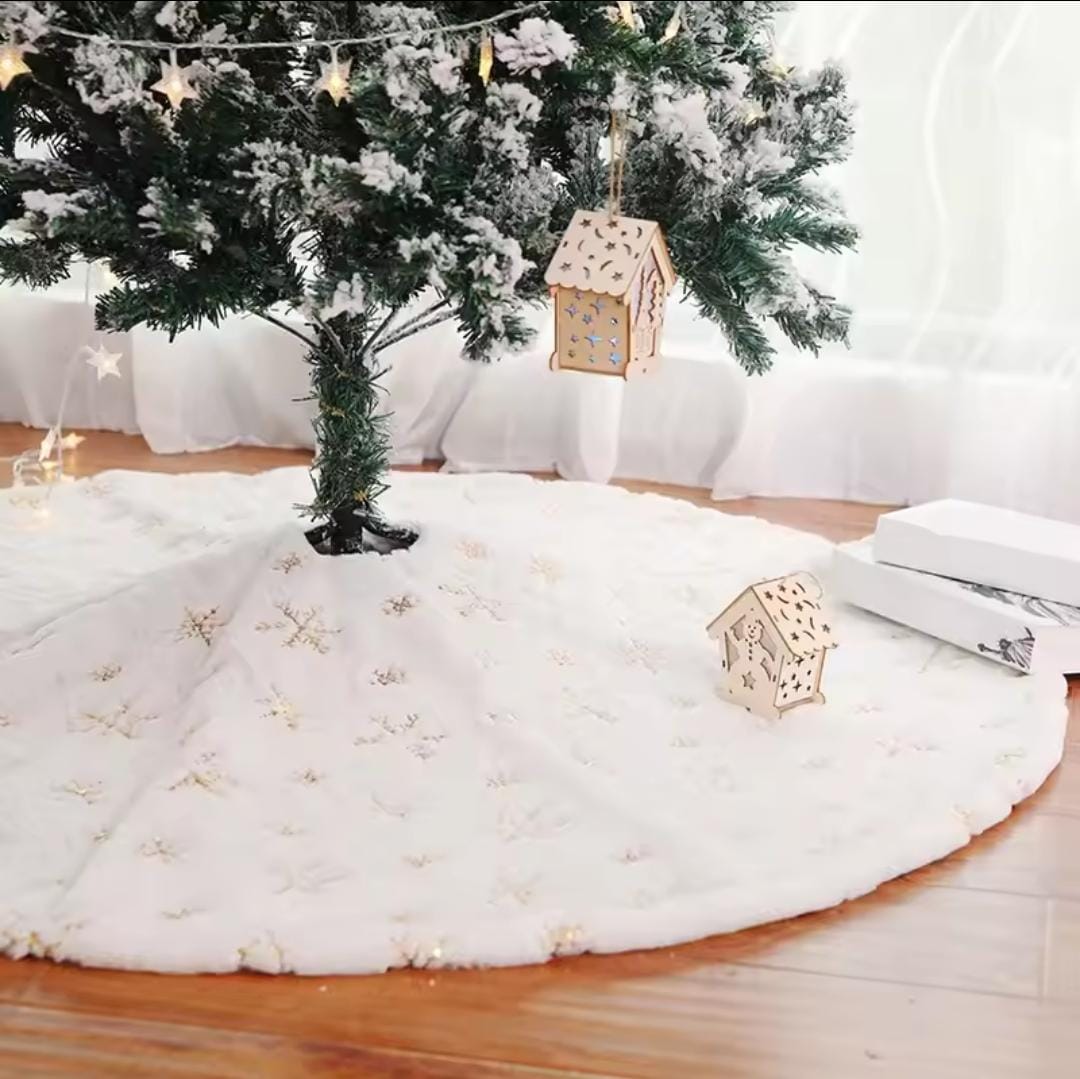 Faux Fur Christmas Tree Skirts – 90cm Gold and Silver Decorative Base Cover